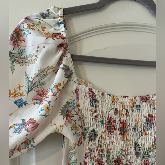 Rose + Olive Ivory & Floral Ruffle Sleeve Off the Shoulder Women’s Size M - Picture 3 of 16